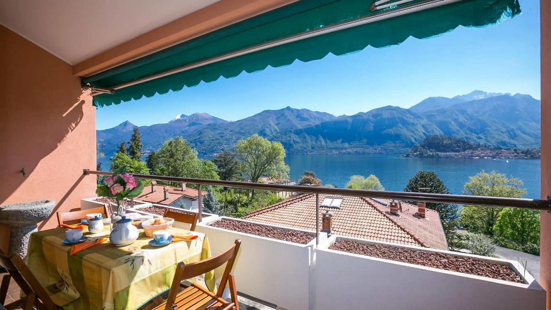 Cadenabbia Vista Lago